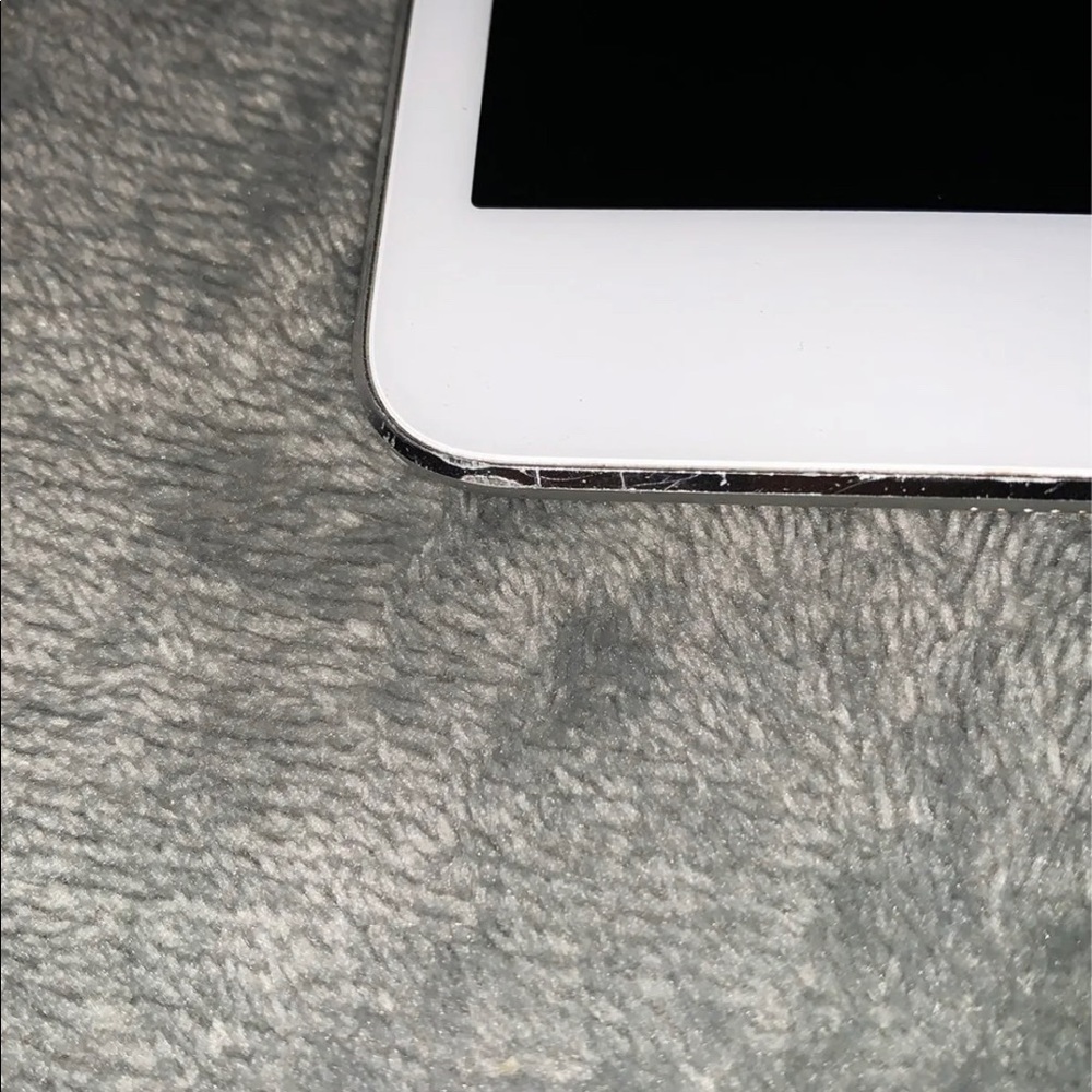 iPad Mini 1st Generation - Picture 7 of 12